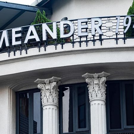 Meander 1948 Hostel Taipei Bagian luar foto