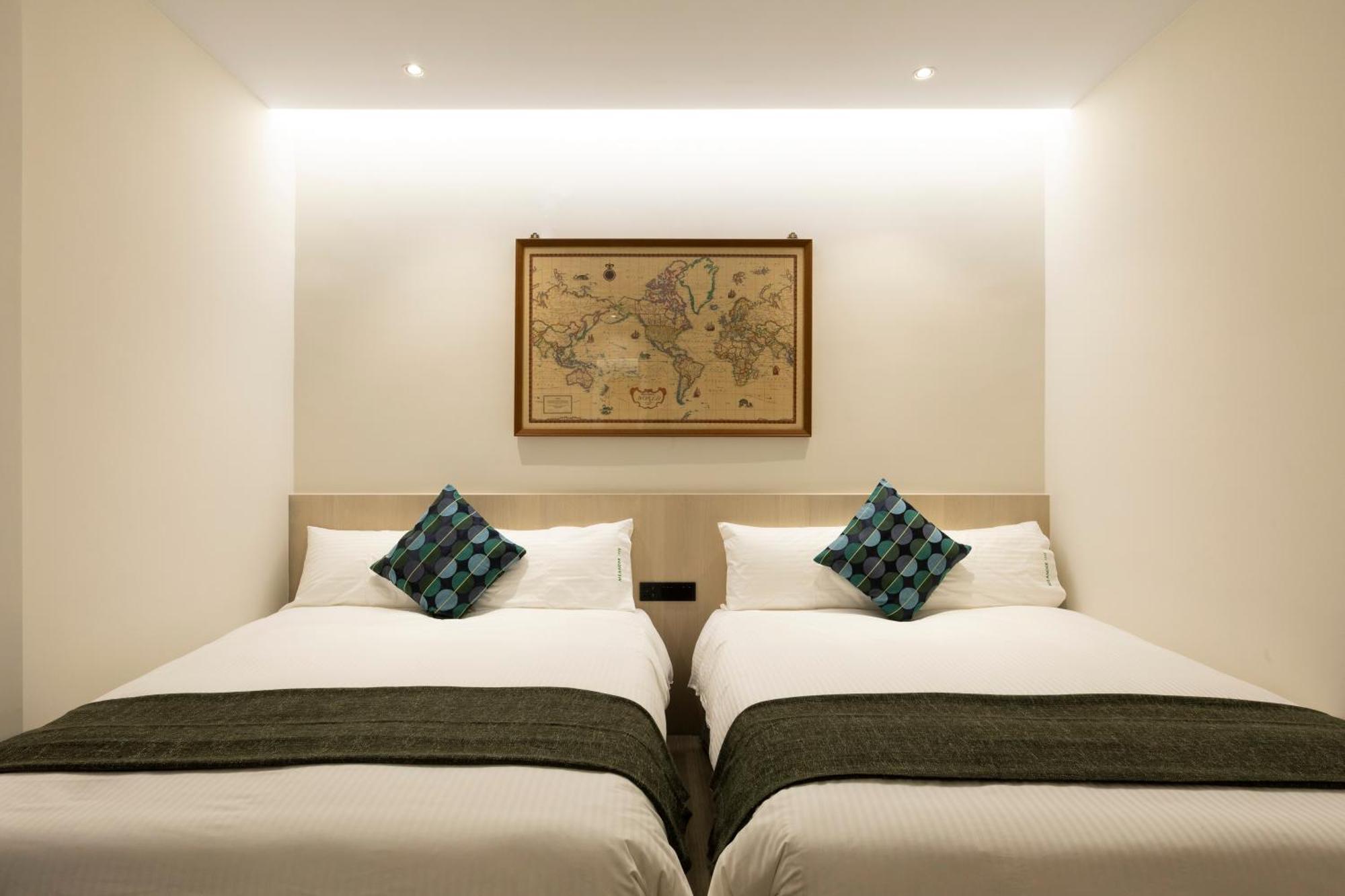 Meander 1948 Hostel Taipei Bagian luar foto