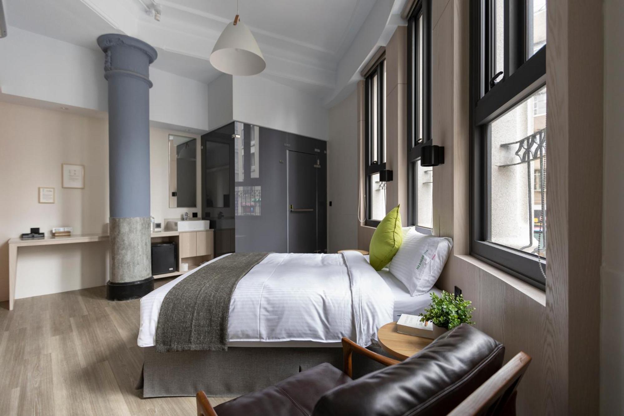 Meander 1948 Hostel Taipei Bagian luar foto