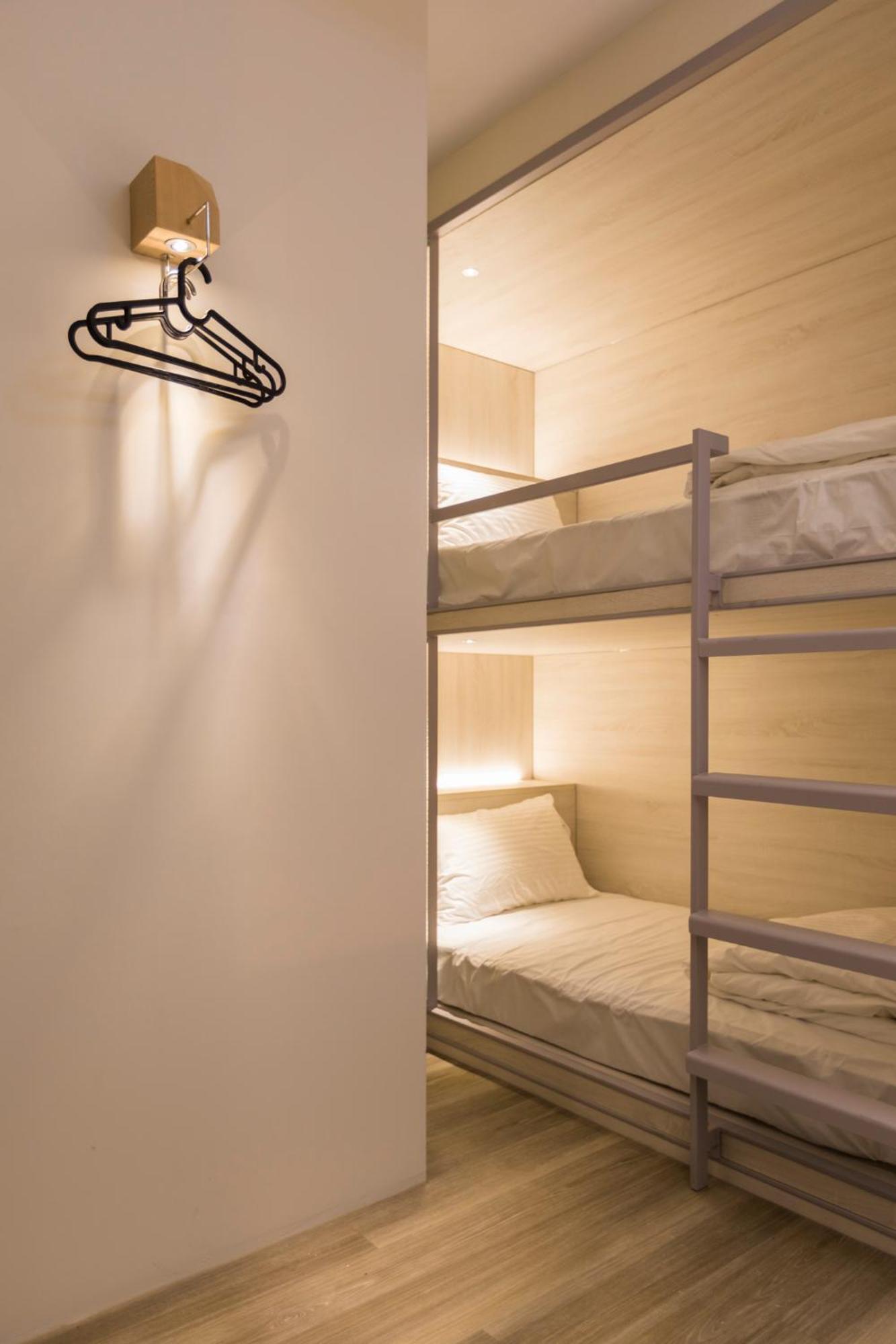 Meander 1948 Hostel Taipei Bagian luar foto